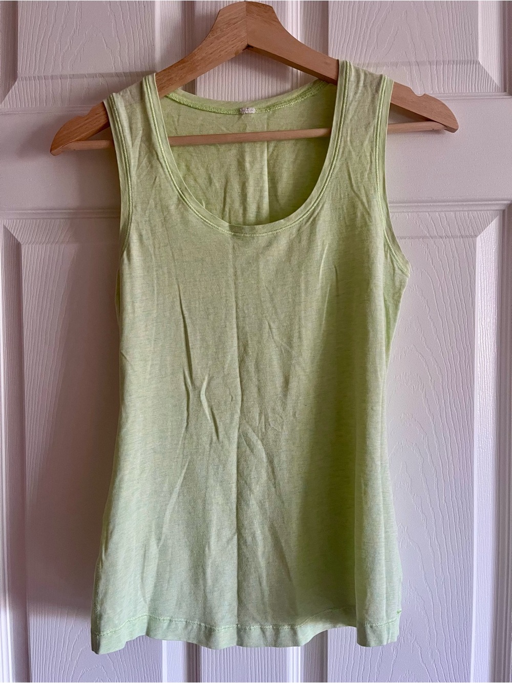 Lululemon Women's Tank Top - Light Green